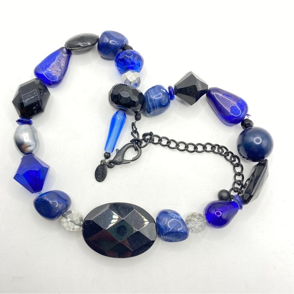 CHICO’S Blue Glass Beads Necklace - Picture 4 of 5